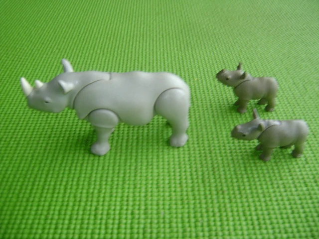 Gros Lot De Playmobil – 18 Rhinocéros + 32 Bébés, Réf 6, état Très Bon