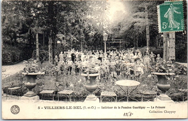 95 VILLIERS LE BEL - interieur de la pension Guerbigny.
