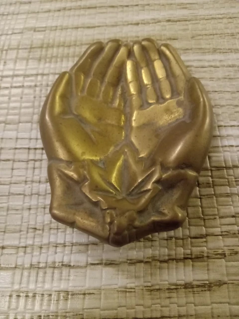 Vintage Brass Victorian Hands 4" x 3.25" Footed Soap Dish Trinket Dish Taiwan