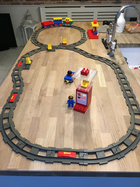 VINTAGE 1993 LEGO Duplo 2730 Battery Operated Train Set Fully