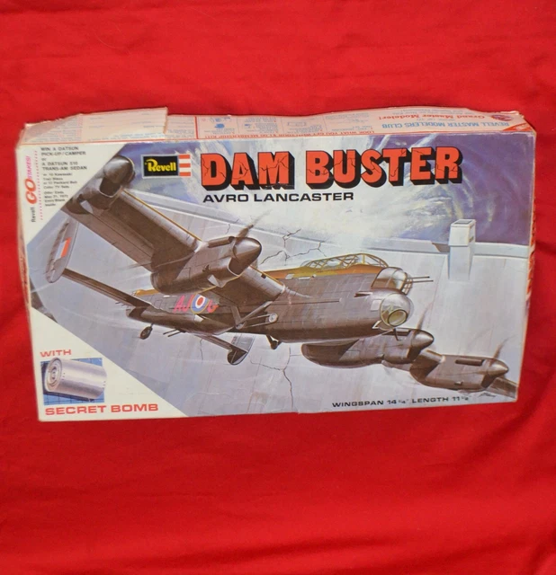 VINTAGE 1971 REVELL Model Kit Dam Buster Avro Lancaster 1/72 WWII UK