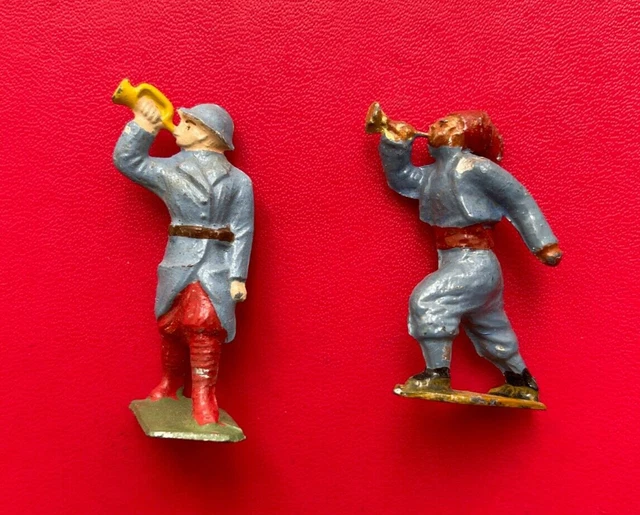 Lot De Soldats De Plomb Anciens Et Jouets - Motos Et Figurines