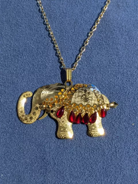 Necklace (NK20) Gold Tone Chain & Elephant Pendant