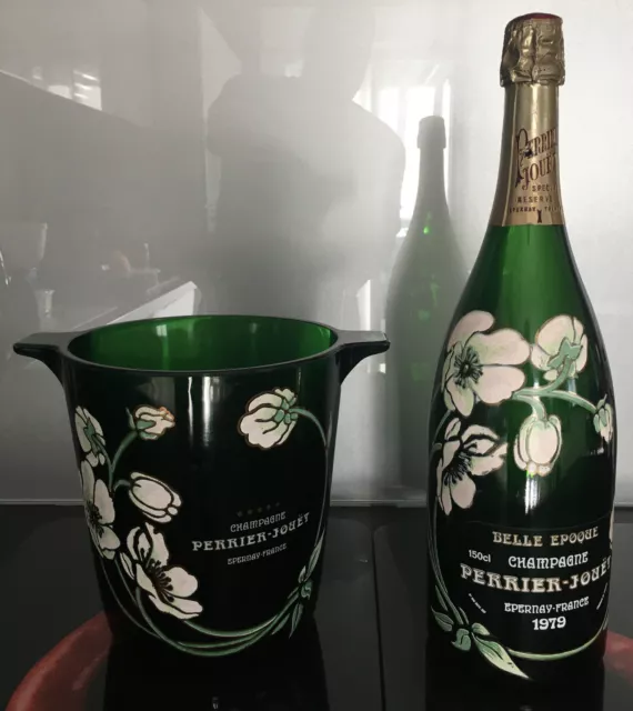 Seau et Bouteille de Champagne  1979 PERRIER JOUET en verre émaillé