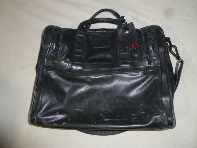 Black Tumi Leather Messenger Computer Laptop Bag Shoulder Strap 9635D3 Travel