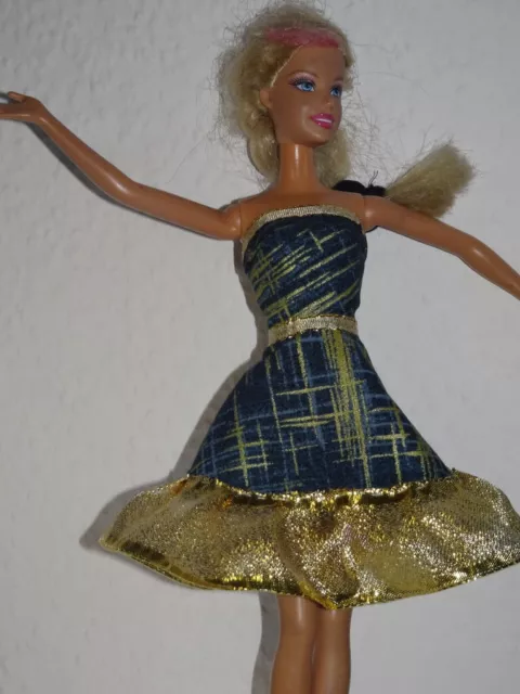 Barbie, Steffie o.ä. Kleid in bkau gold gemustert Brustumfang 13 cm