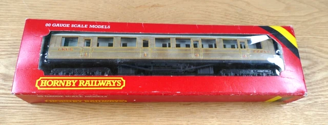 Model R S Coach HORNBY MODEL RAIL- R.435 L.N.E.R. Teak Composite Coach- boxed £8.95 ...