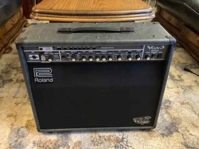 Roland VGA-3 Combo Guitar Amp with 13-pin input