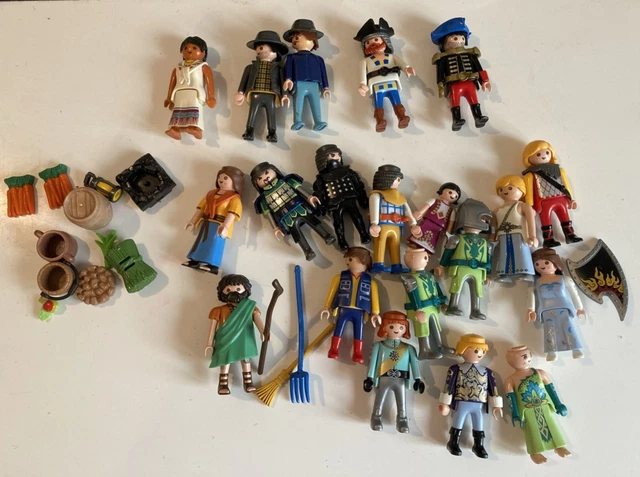 PLAYMOBIL LOT PERSONNAGES divers chevaliers, pirates, père noël