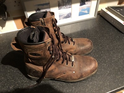 BKS MOTORCYCLE BOOTS size 9 £50.00 