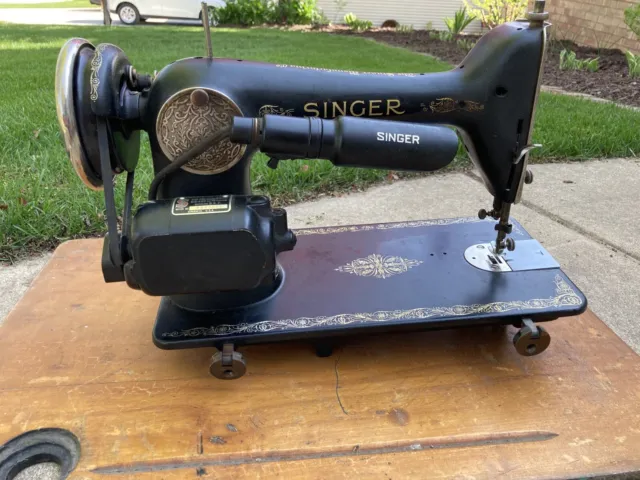 1929 Singer Simanco Cast Iron Sewing Machine Model 66 AC861560 Motor 5343096