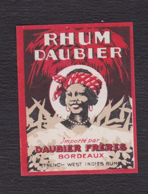 Ancienne  petite étiquette  Alcool  France BN124348 Rhum Daubier Femme