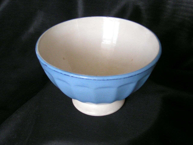 Ancien Petit Bol En Faience Couleur Bleu / Annees 60
