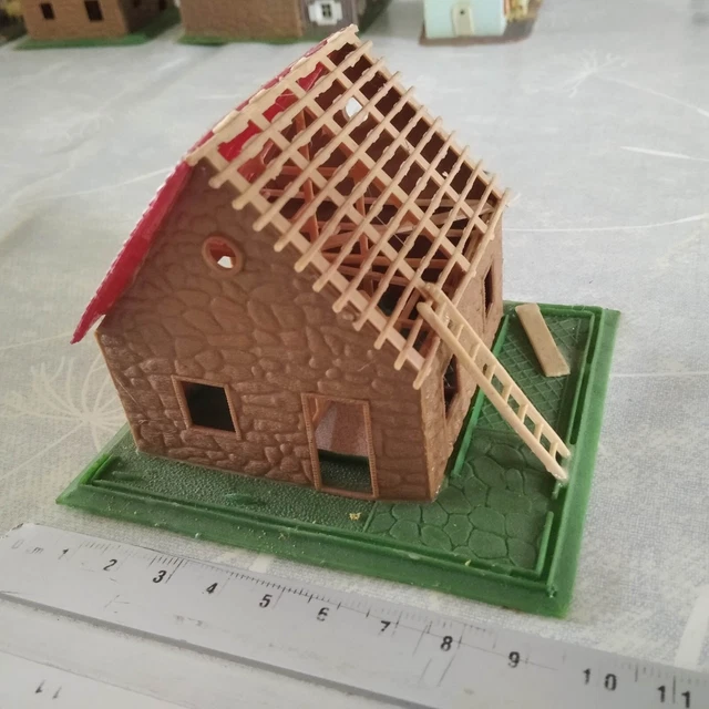 VOLLMER MAQUETTE HO , ref 45715 , la halle aux marchandises - Modélisme