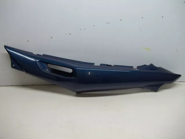 carénage arrière gauche de Yamaha 900 diversion type 4KM Année 2000