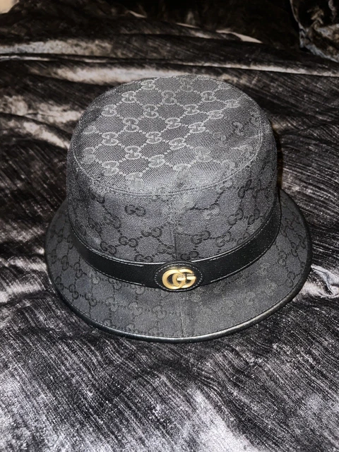 GUCCI CANVAS GG Supreme Bucket Hat 100 Authentic 350.00