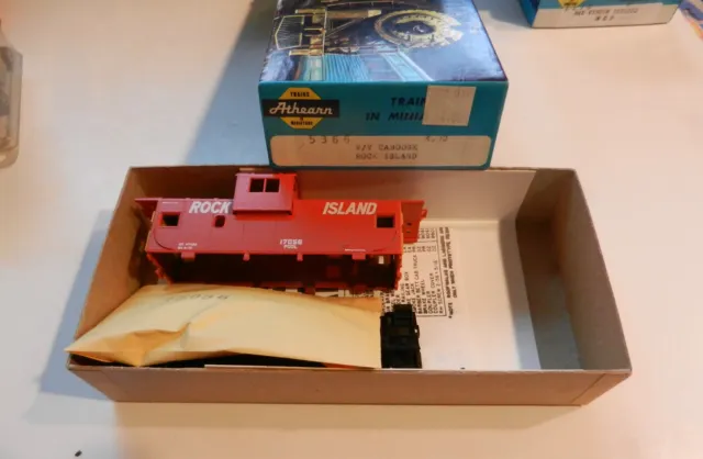 Athearn #5366 Chicago, Rock Island & Pacific Red Wide Vision Caboose #17056