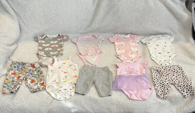 Mixed Clothes Lot Newborn Girl (Carters & Gerber)