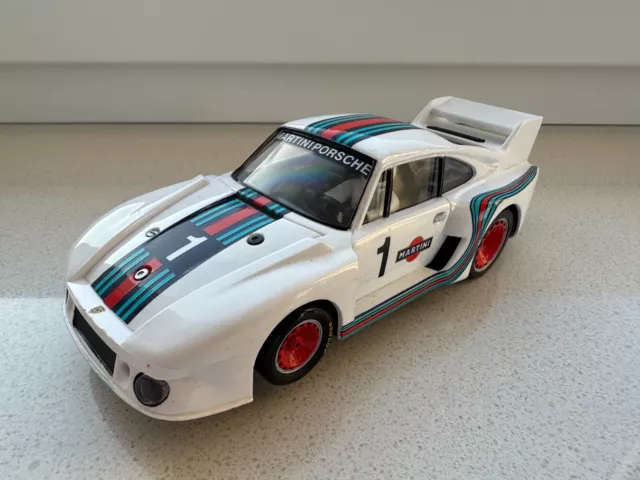 Carrera Evolution Uni 132 Porsche 935 Martini Porsche