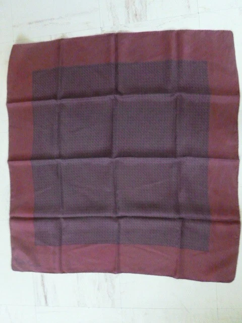 Foulard 100% Pure en Soie Vintage Femme Pierre Cardin (352) 86cm x 88cm