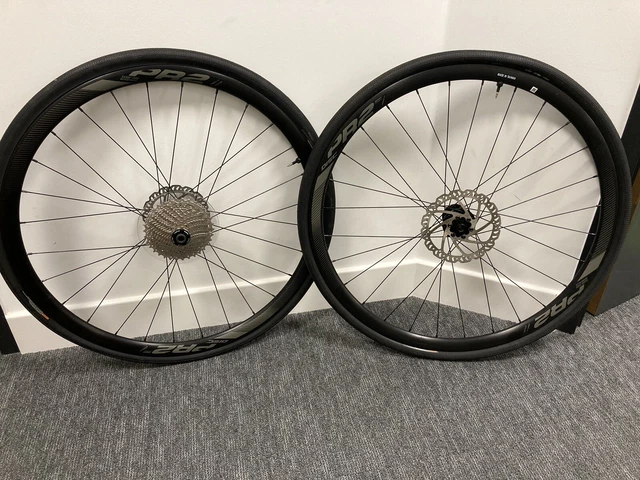 Giant pr2 disc wheelset tubeless sales