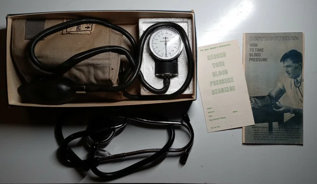 Vintage Sphygmomanmeter Stethoscope Piper Brace Sales Corp. Blood Pressure Cuff