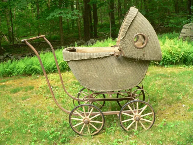 1910’s Antique Lloyds? Original Wicker Baby Carriage Buggy Stroller Full Size