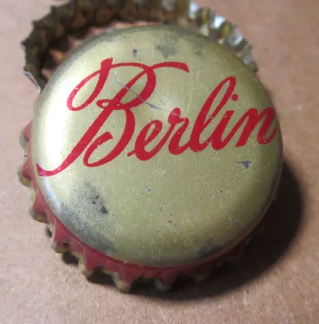 Berlin Beer   Wisconsin Wis Wi Vintage Cork Crown Beer Cap Cork