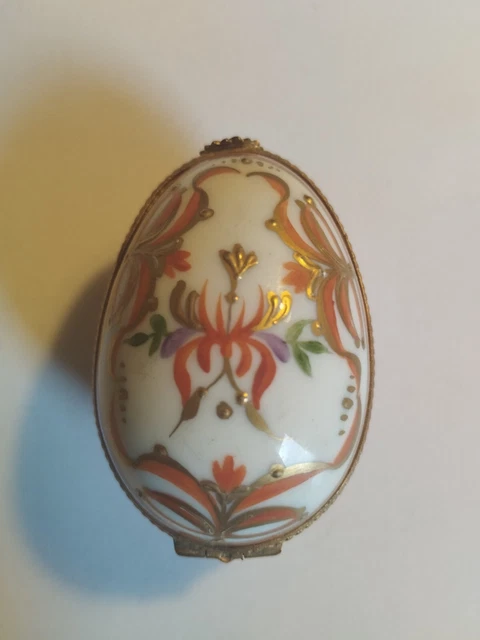 Boîte à Bijoux œuf En Porcelaine Décor Fleuri - Objet De Collection Charmant