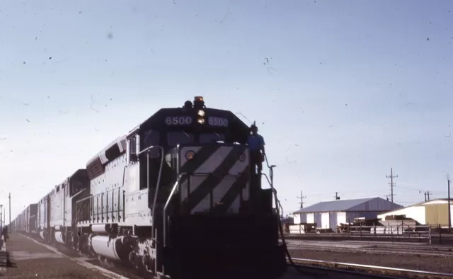BN BURLINGTON NORTHERN Railroad Train Locomotive 6500 Original 1971 Photo Slide