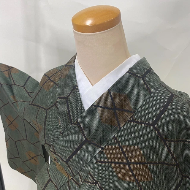VINTAGE Japanese Kimono Oshima Tsumugi Silk Casual Wear Haori green G-552