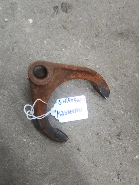 Kubota FORK, SHIFT DIFF LOCK K2561-13313 Bx22 Bx2200