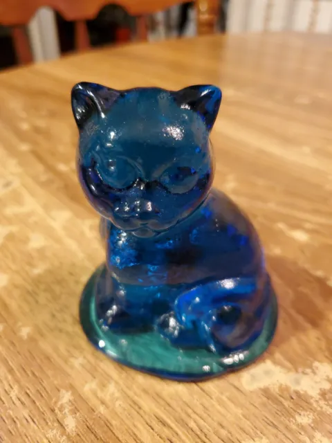 Fenton Art Glass Cobalt Blue Kitty Cat Figurine Paperweight