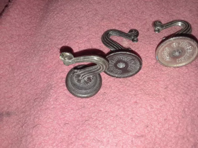 Vintage Freeman Cast Iron Hooks Knobs Coat Wall Hanger ? (3) screw onto bolt 3
