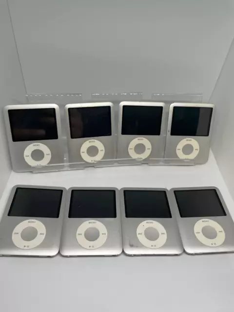 Apple iPod Nano 3. Generation 4GB 3rd Generation A1236 Silber / Händler