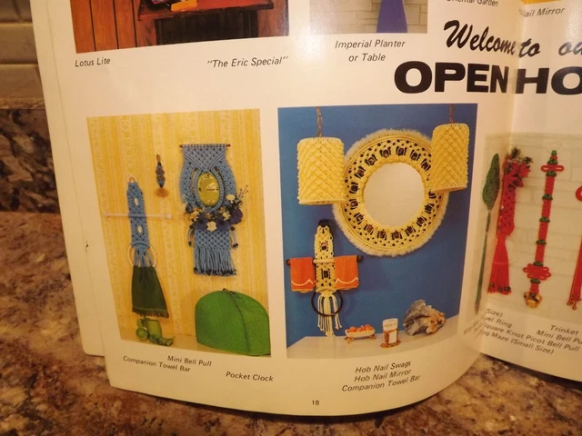 1979 Libro artesanal "Macrame Open House" patrón de pantalla de espejo de Lois Anderson