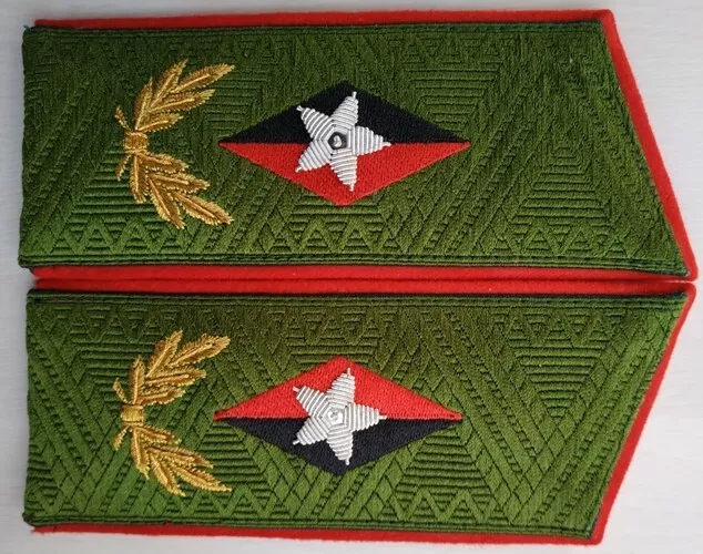 Shoulder straps Fidel Castro Commandante en jefe, Cuba, Replica  (Code: 25.2)