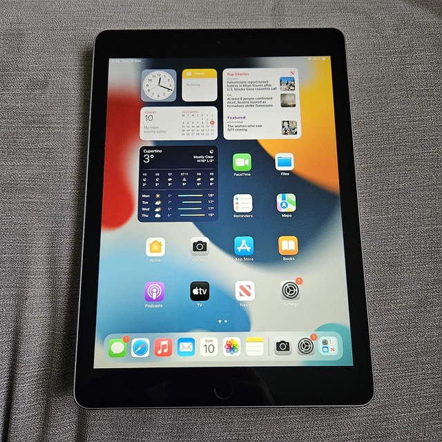 IPad 5th Gen 32gb WiFi Black In Pristine Condition A01