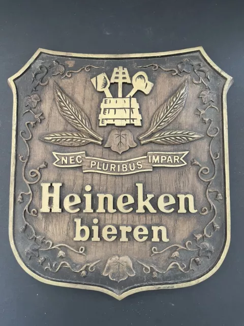 Vintage Heineken Beer Bieren Shield Crest Faux Wood Wall Plaque Sign