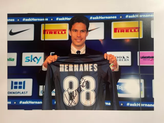 HAND SIGNED Hernanes Inter Milan 12X8 PHOTO