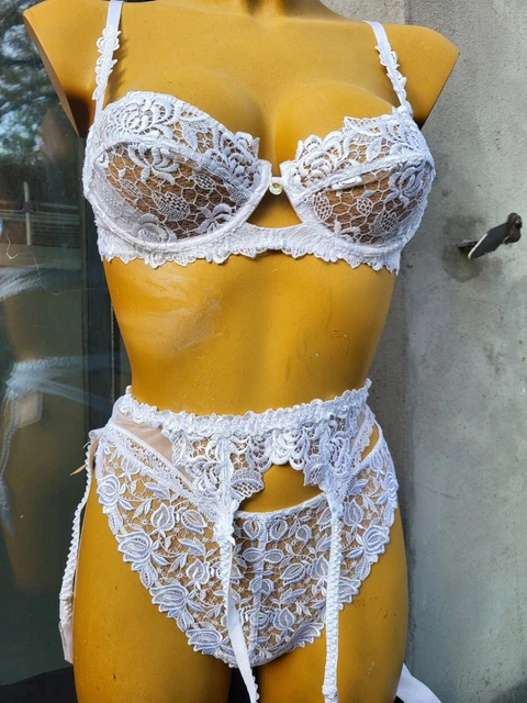 Soutien-gorge Lise Charmel 85D - Modèle Ajouré Noir Avec Armature, Référence ACC6068