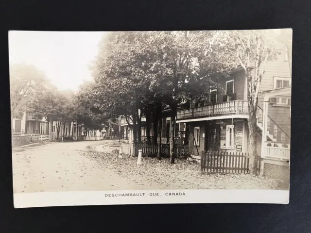 Deschambault Village Ancienne Carte Postale années 1940 rue maisons arbres