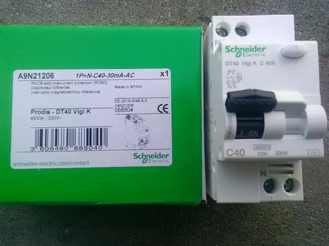 Schneider A9D20616 Disjoncteur différentiel Acti9 1P+N 30mA 16A Type AC DPN  Vigi K 6kA