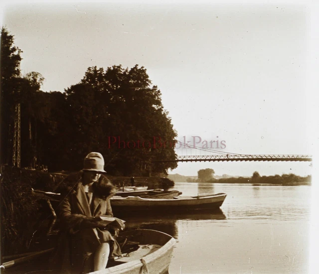 FRANCE women's fashion c1925 photo stereo glass plate VR22L29n1  