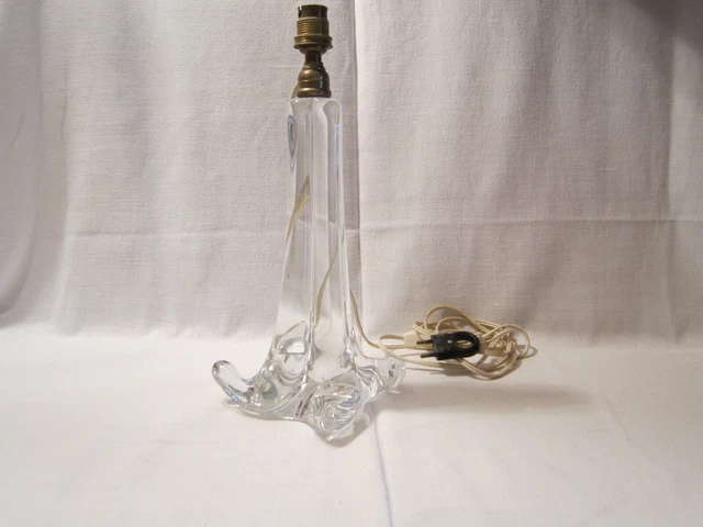 Pied De Lampe En Cristal Signé Lorraine - Forme Mouvementée - XXe Siècle - Très Bon état