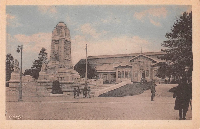 CPA-Besançon les Bains monuments et la gare