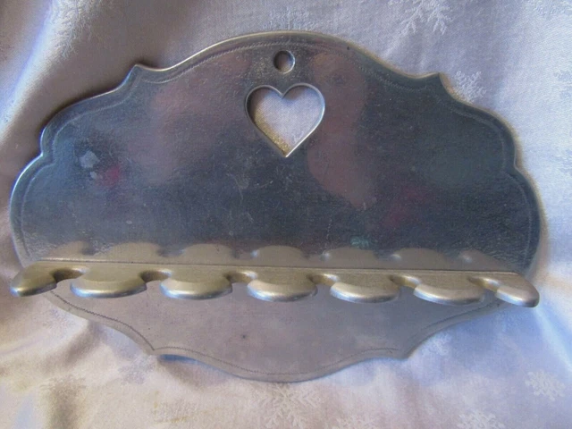 Nice Vintage "Country Heart"  Wilton Armetale Utensil Rack 11" X 7 3/4"