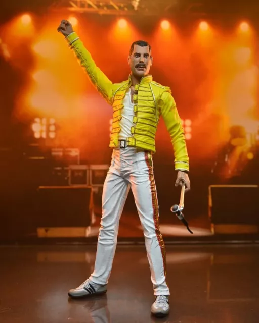 QUEEN - Freddie Mercury Yellow Jacket Action Figure Neca