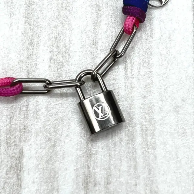 Louis vuitton for unicef silver bracelet Louis Vuitton Pink in Silver -  31846620