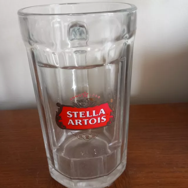 Chope en verre à facettes bière STELLA Artois